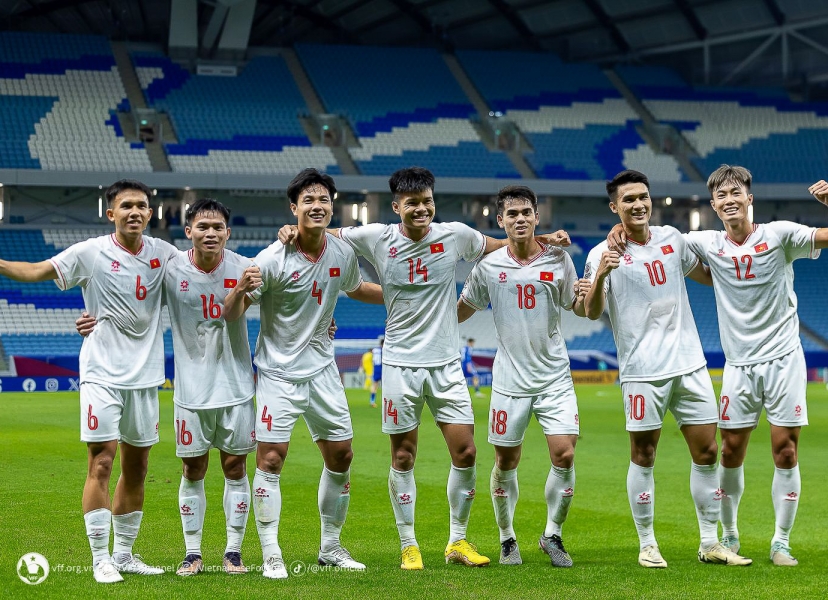 Trực tiếp U23 Việt Nam 1-0 U23 Malaysia: Siêu phẩm của Văn Khang!
