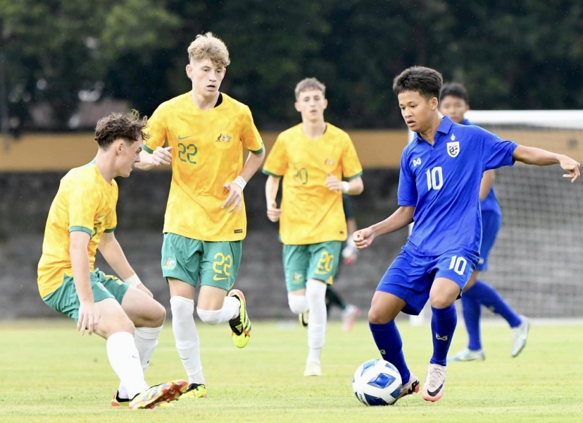 Trực tiếp U16 Thái Lan 1-1 U16 Australia: Siêu phẩm!