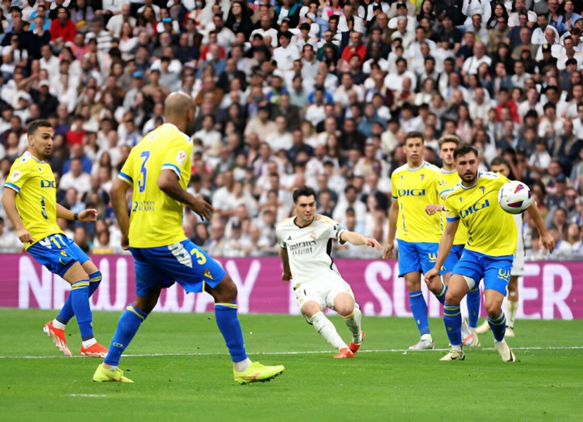 Trực tiếp Real Madrid 1-0 Cadiz: Chủ nhà mở tỉ số