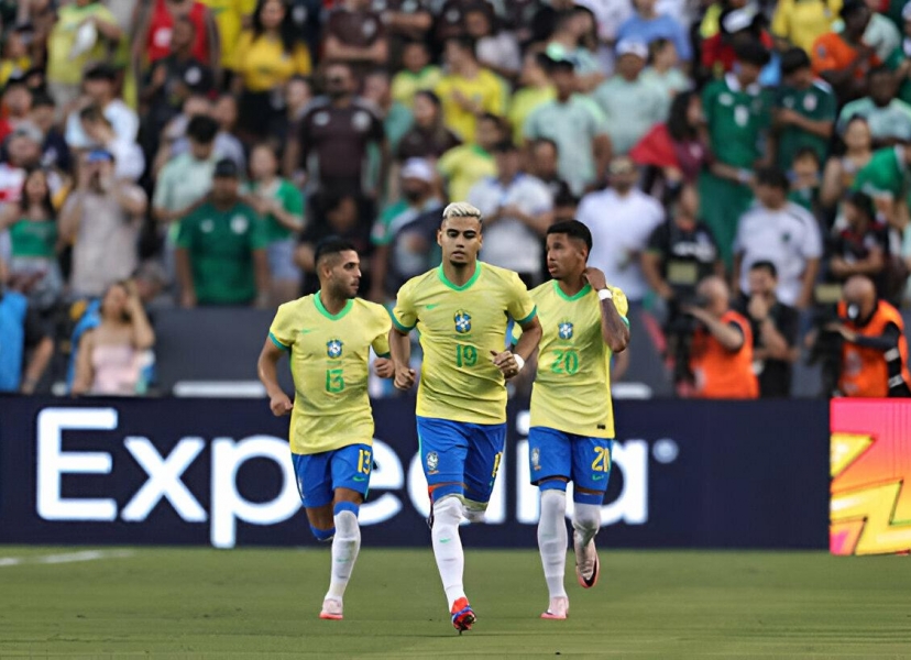 Trực tiếp Brazil 2-1 Mexico: Bàn gỡ đã tới