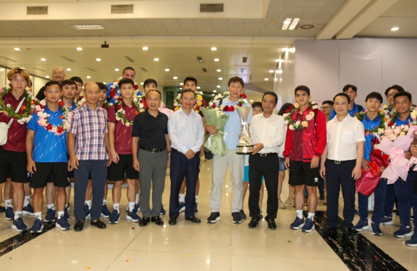 U23 Việt Nam khép lại hành trình tại U23 ĐNÁ, HLV Kim Sang Sik tạm chia tay học trò