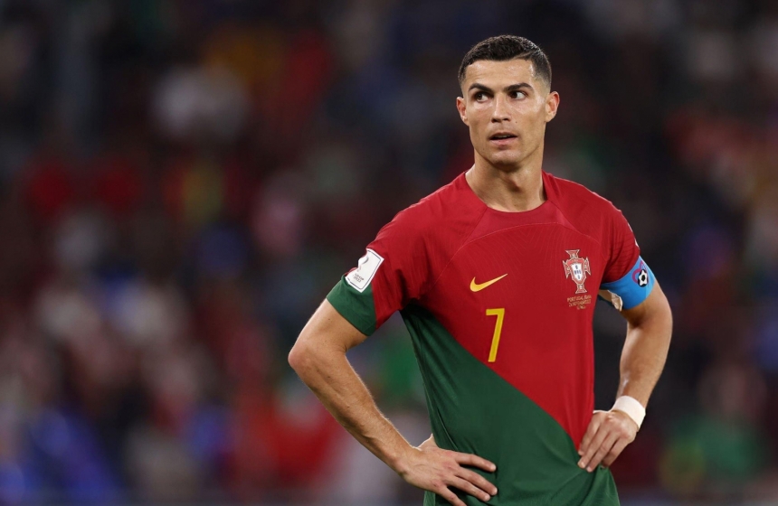 Ronaldo ra phán quyết, thi đấu World Cup đến năm 49 tuổi?
