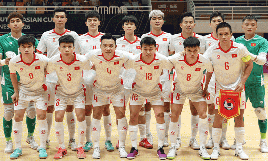 Video: ĐT futsal Việt Nam thắng đậm 7-2, đặt một chân tới VCK futsal châu Á