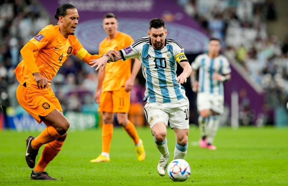 'Vượt ải' Hà Lan ngoạn mục, Argentina đối đầu Croatia bên trên phân phối kết World Cup 2022