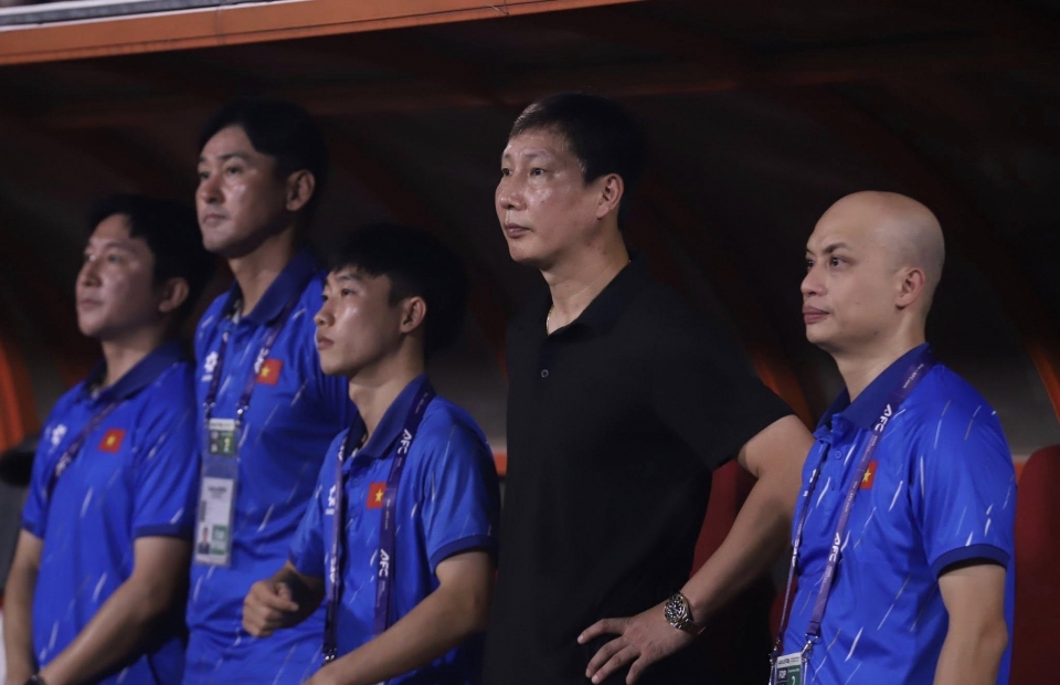 HLV Kim Sang Sik vắng cánh tay đắc lực ở bán kết SEA Games 33