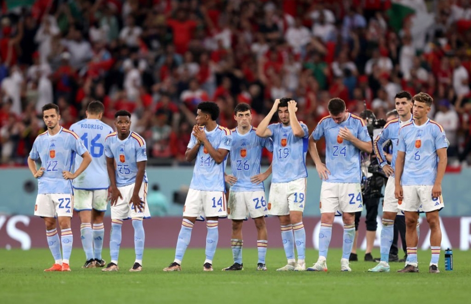 'Ác mộng' loạt đấu súng, Tây Ban Nha giới hạn bước bên trên World Cup 2022