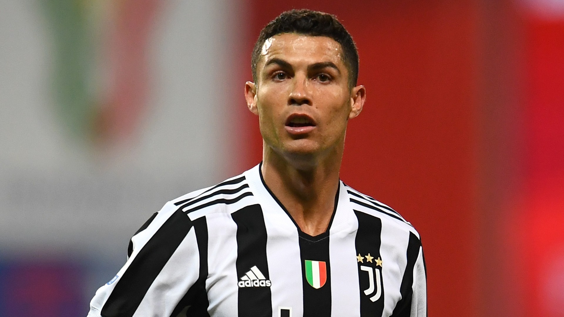 Nóng: ‘Đền ơn’ đội bóng cũ, Ronaldo khiến Juventus bị phạt 51 triệu bảng 211054