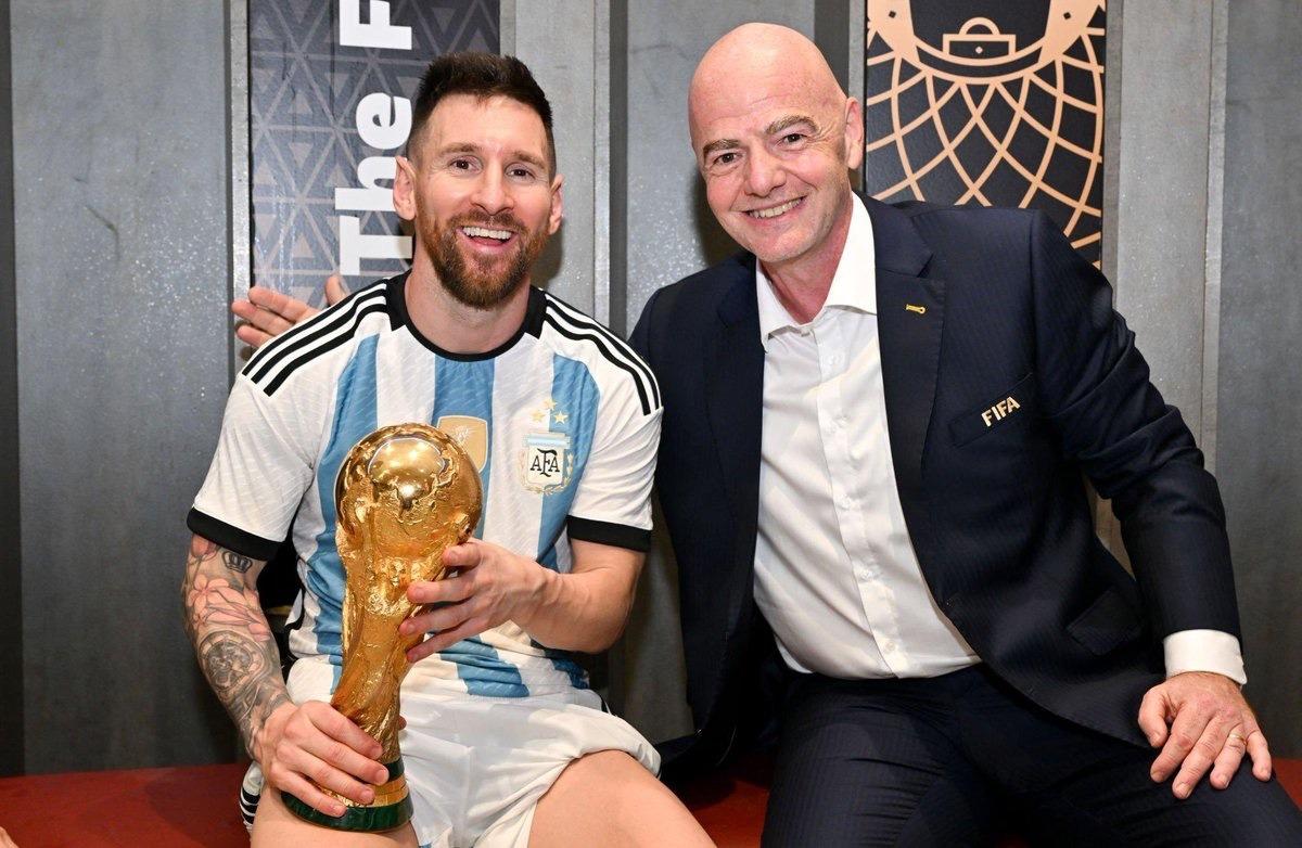 Chủ tịch FIFA muốn thấy Messi dự thêm một kỳ World Cup