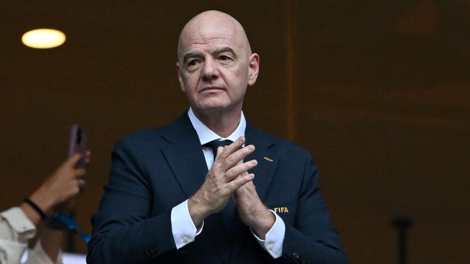 FIFA xin lỗi 211 liên đoàn, tuyên bố cứng về Chủ tịch Infantino