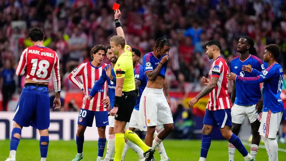 MU trắng tay ở Madrid, chiếc thẻ đỏ định đoạt tất cả