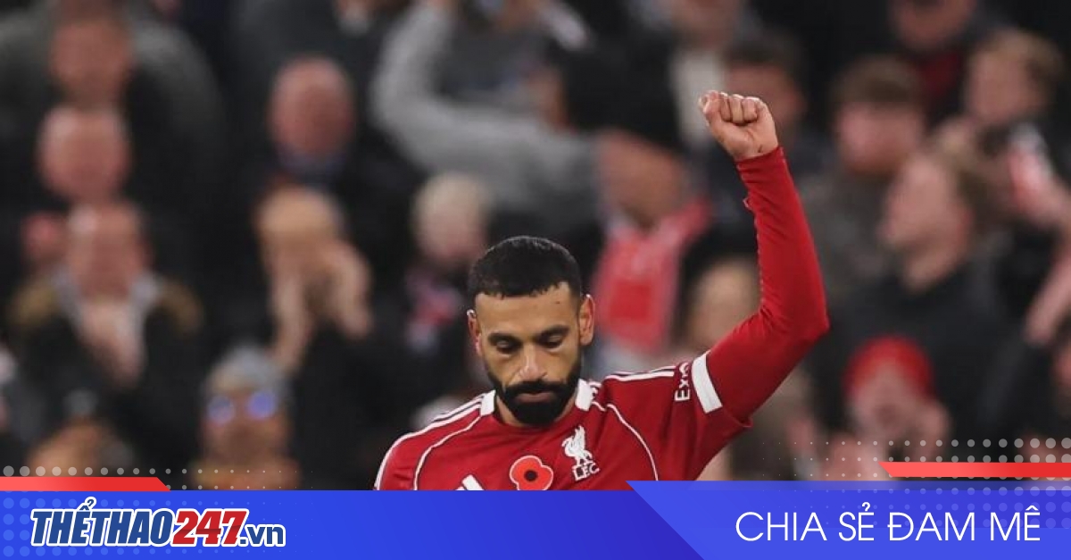 리버풀 선수단과 감독, 프리미어리그 경기 장면