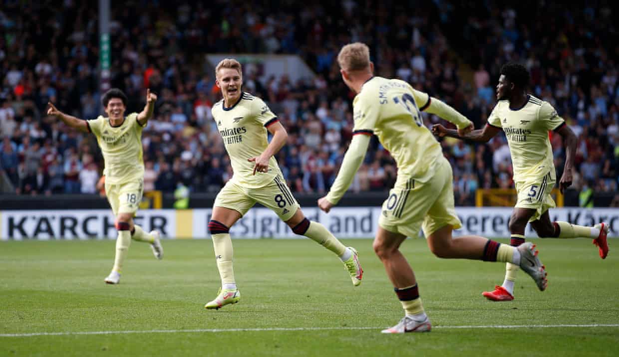 Trực tiếp Burnley 0-1 Arsenal: Odegaard lập siêu phẩm