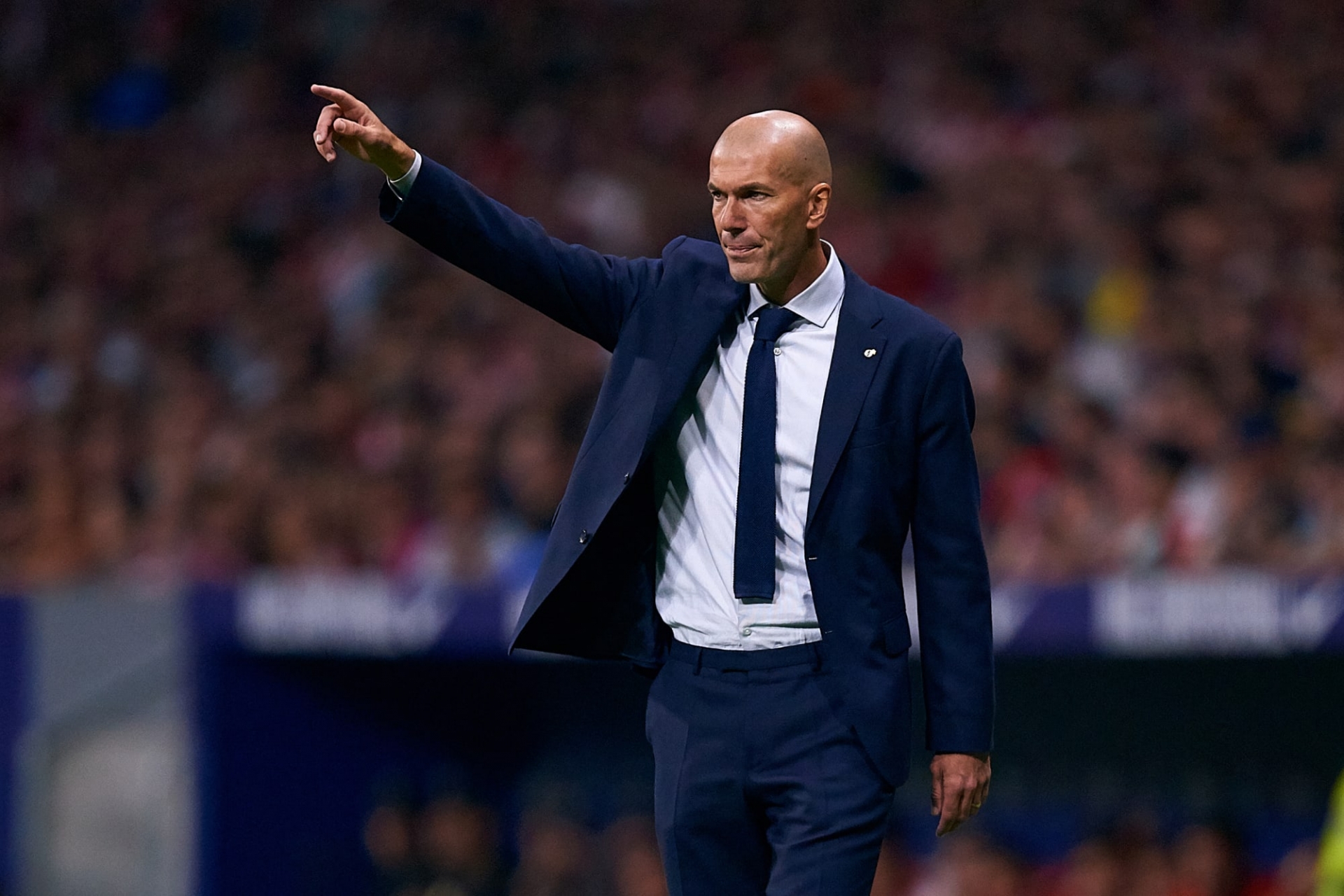 Chuyển nhượng bóng đá tối 19/10: Zidane thay Solskjaer, MU mua sao tuyển Anh?