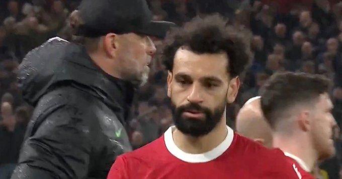 Mohamed Salah nổi giận vì quyết định của Jurgen Klopp 436646