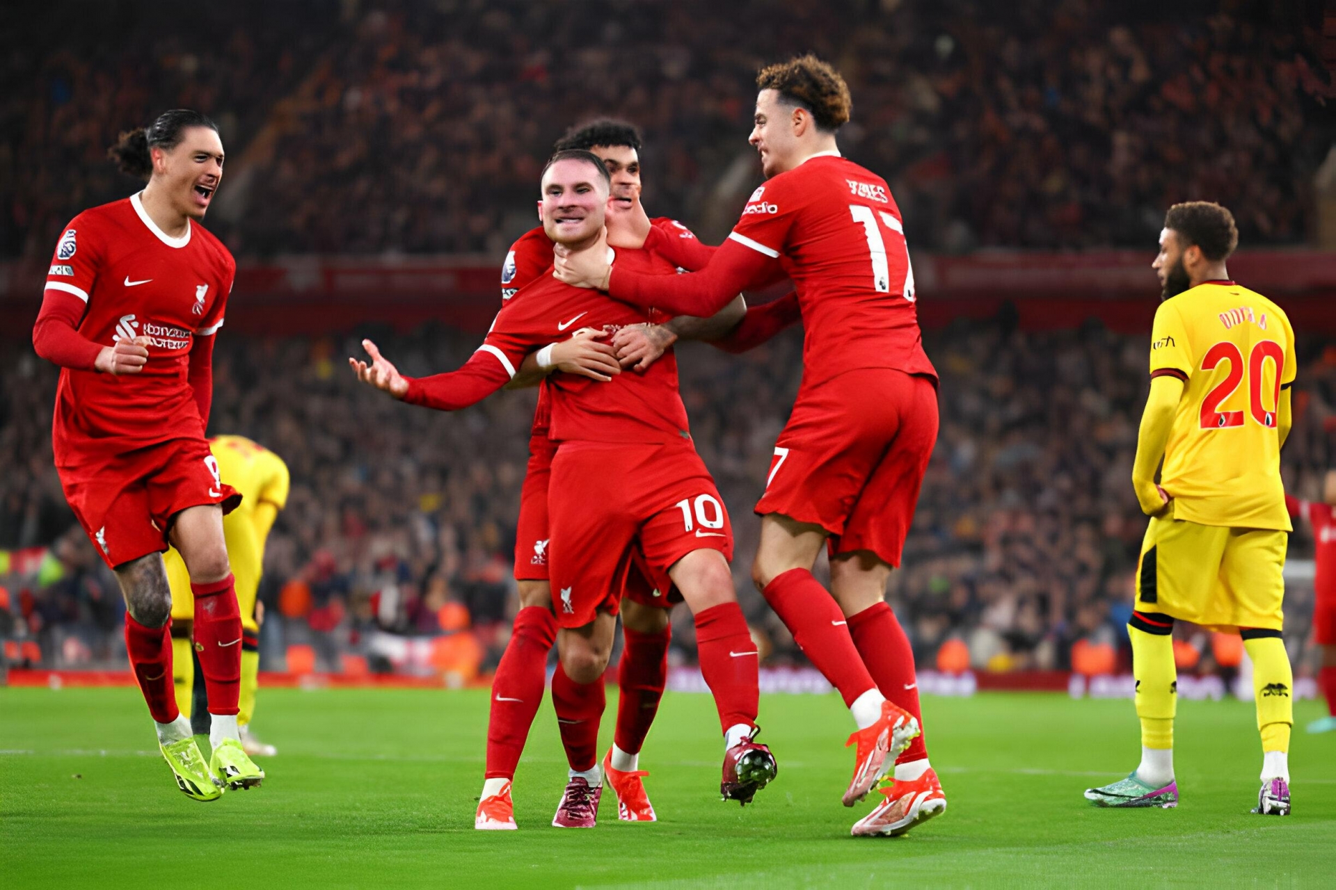 Liverpool lập kỷ lục khó tin tại Ngoại hạng Anh ngày trở lại số 1 BXH 436658