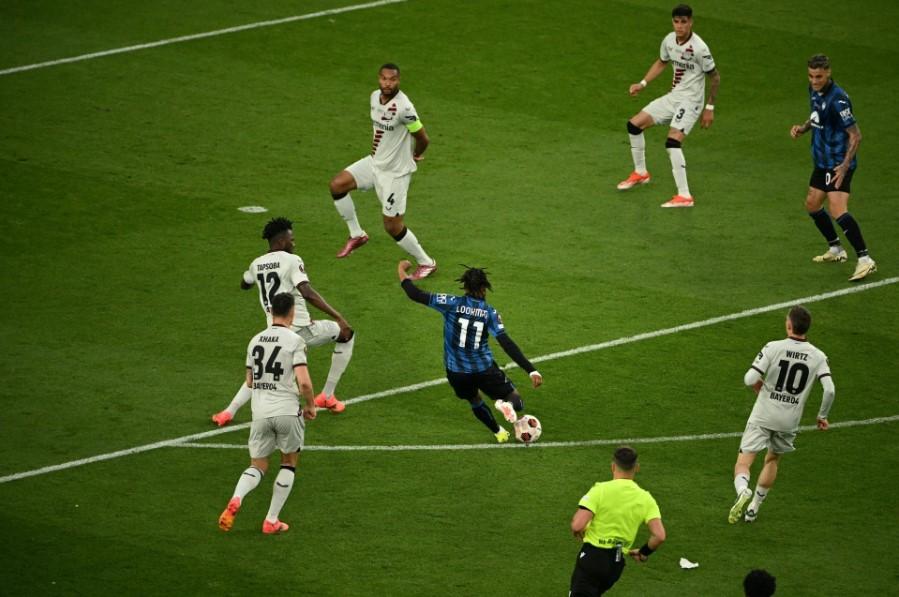 Ademola Lookman: Cầu thủ khiến Bayer Leverkusen 'ôm hận' là ai? 467749