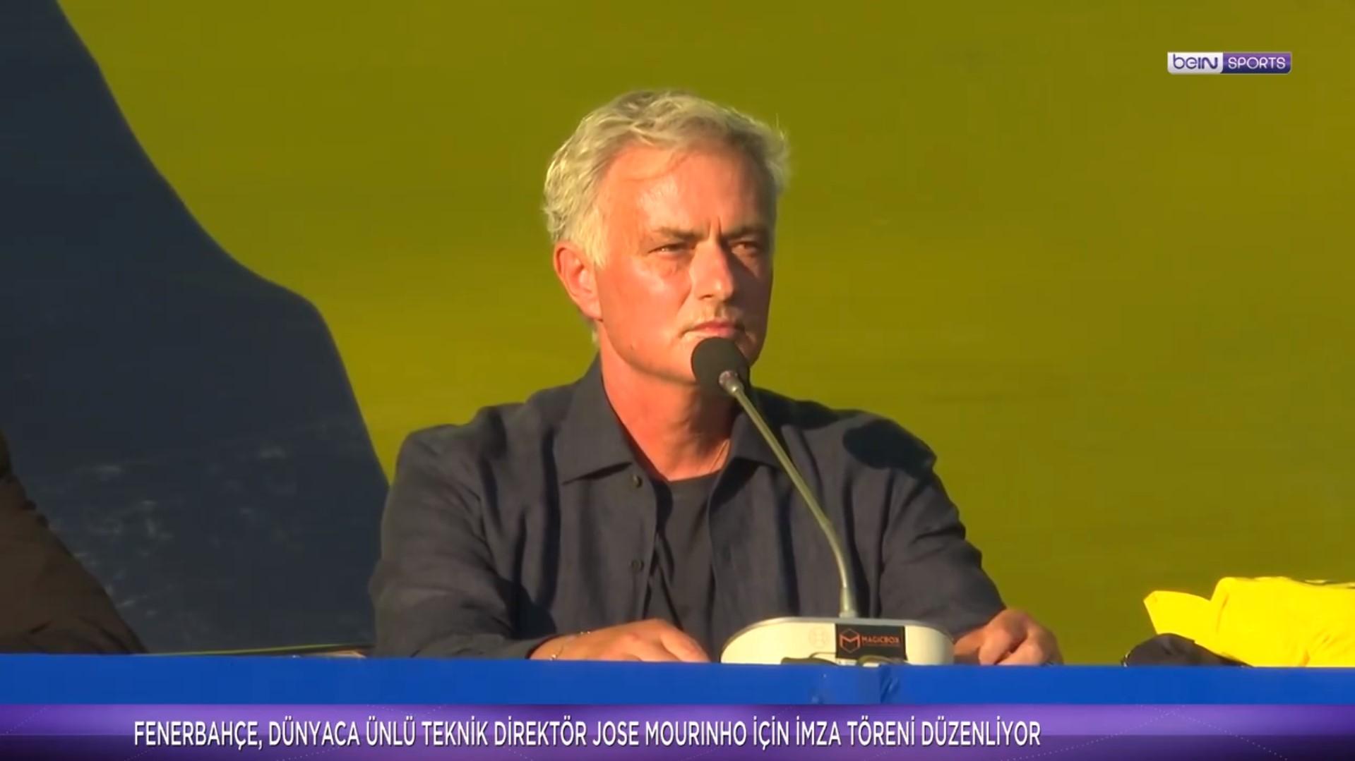 Jose Mourinho tạo ra 'vụ nổ lớn' trong ngày ra mắt Fenerbahce 473985