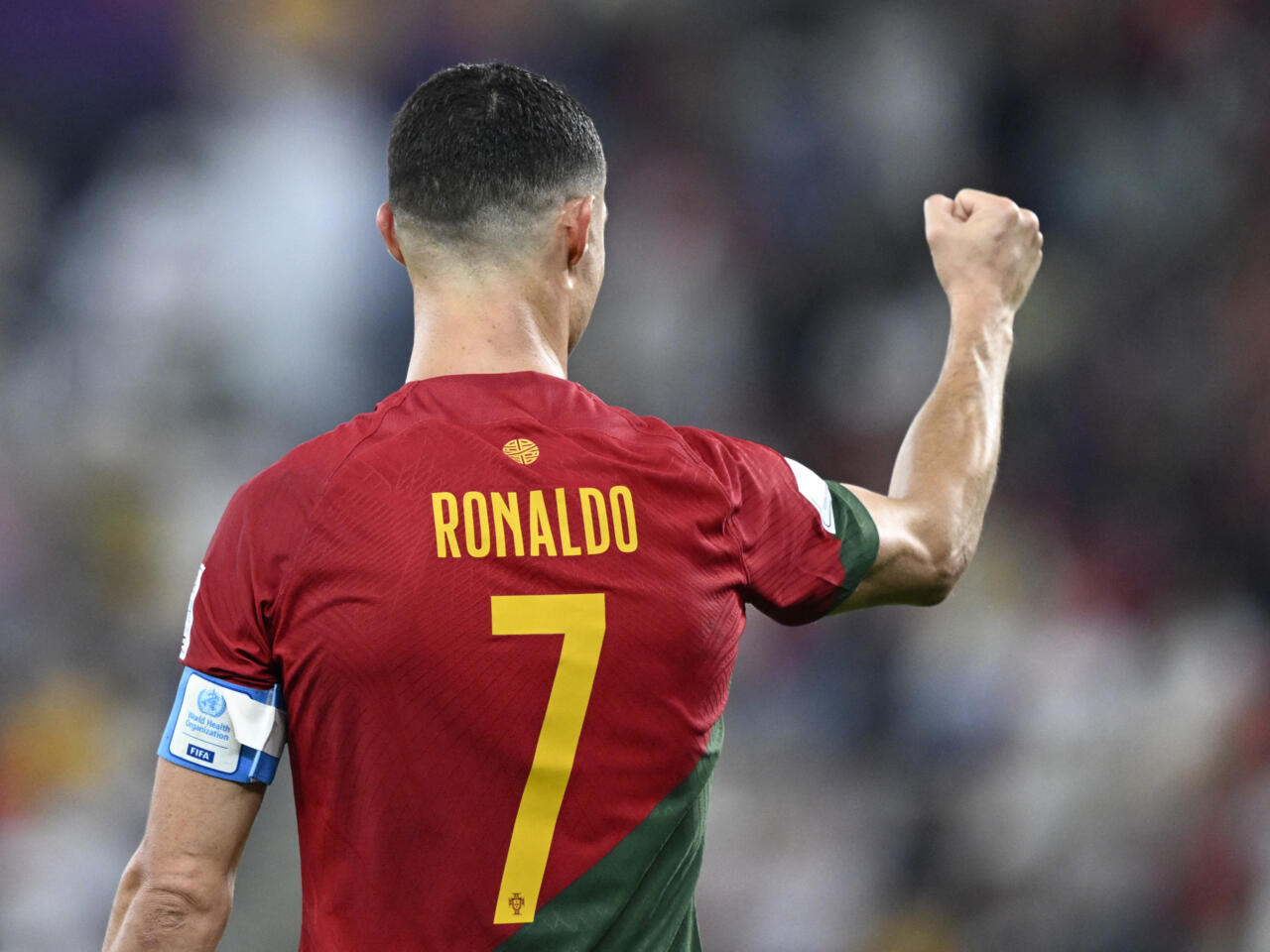 HLV Bồ Đào Nha xác nhận lý do Ronaldo sẽ giải nghệ 382703