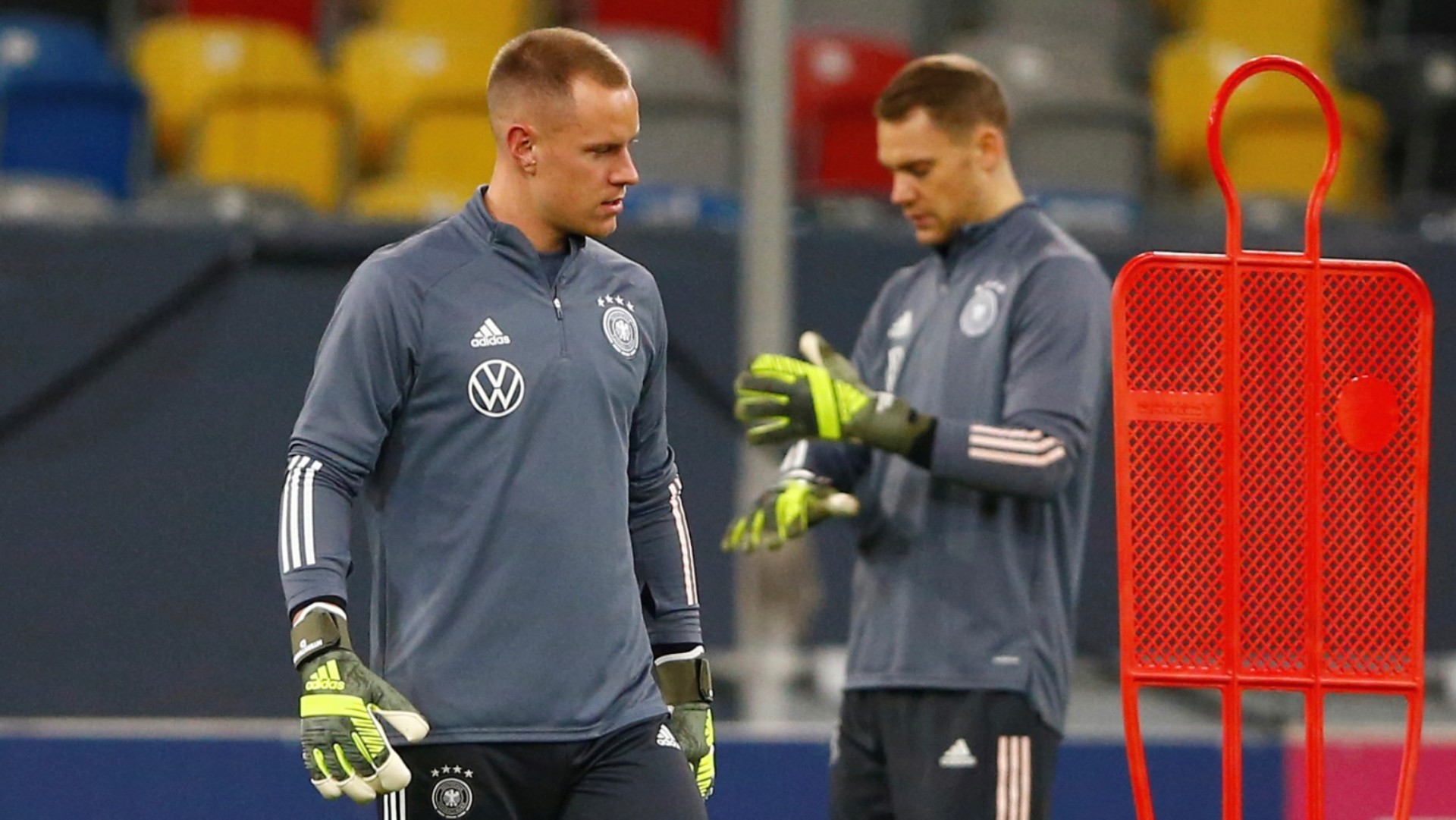 ter-stegen-y-neuer-1717639711.jpg