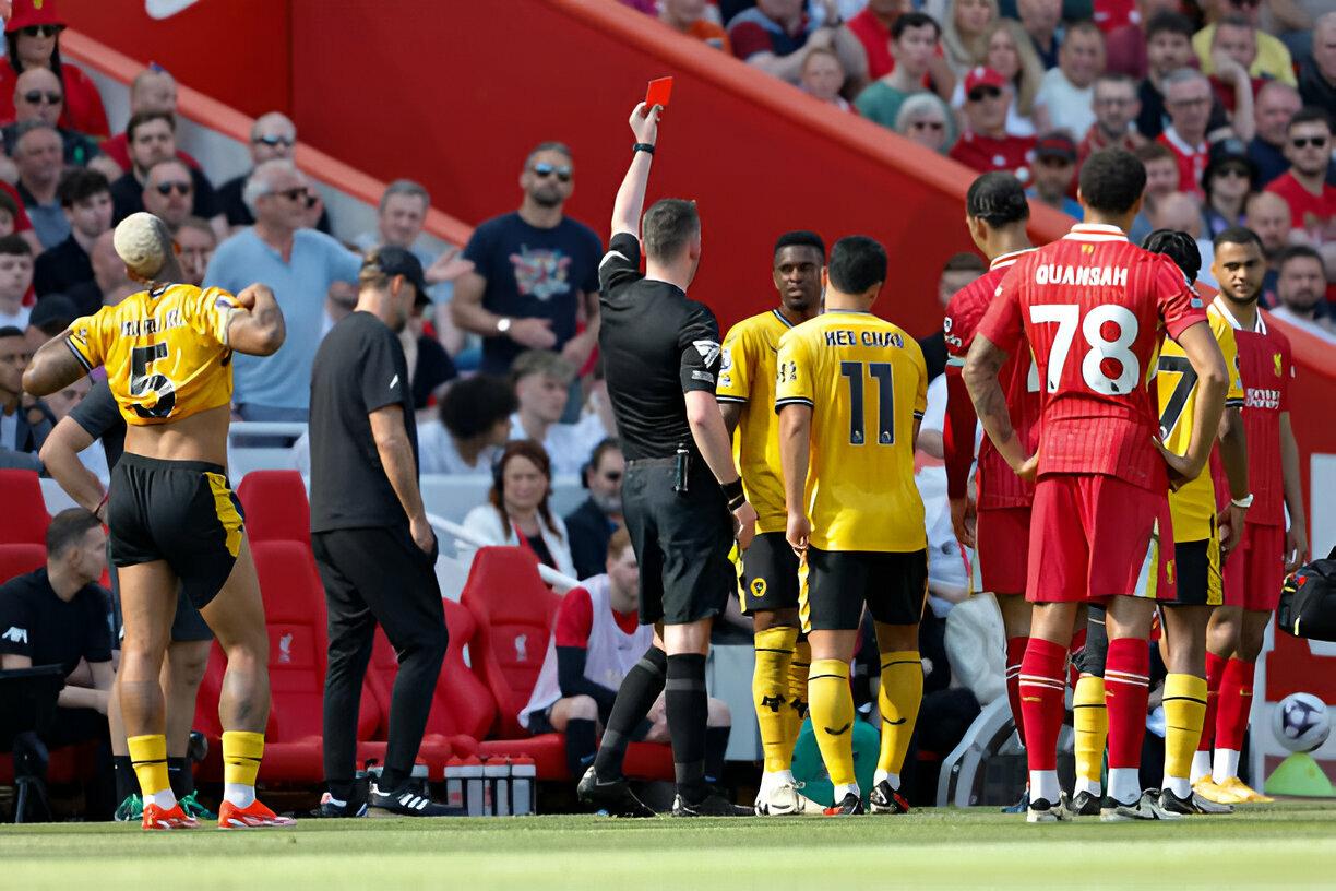 Liverpool tạm biệt Klopp bằng 3 điểm ngọt ngào trước Wolves 465417