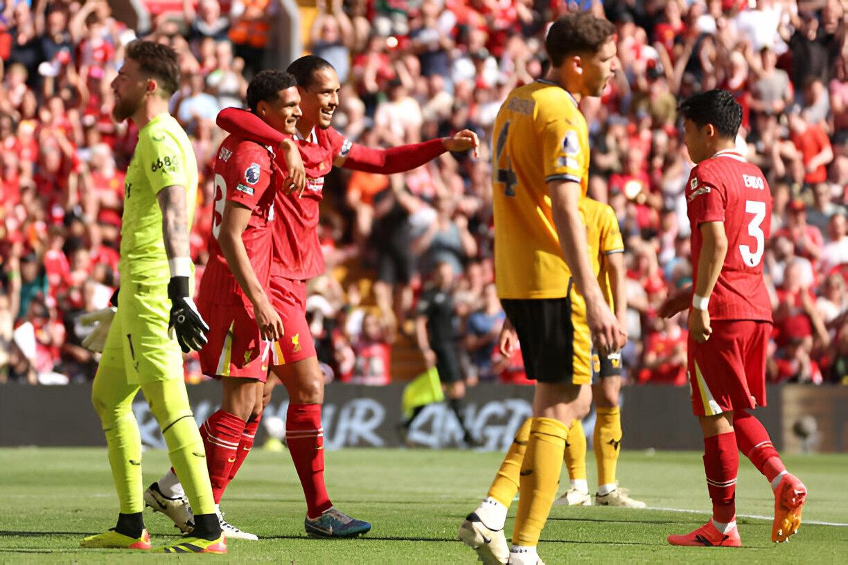 Liverpool tạm biệt Klopp bằng 3 điểm ngọt ngào trước Wolves 465420