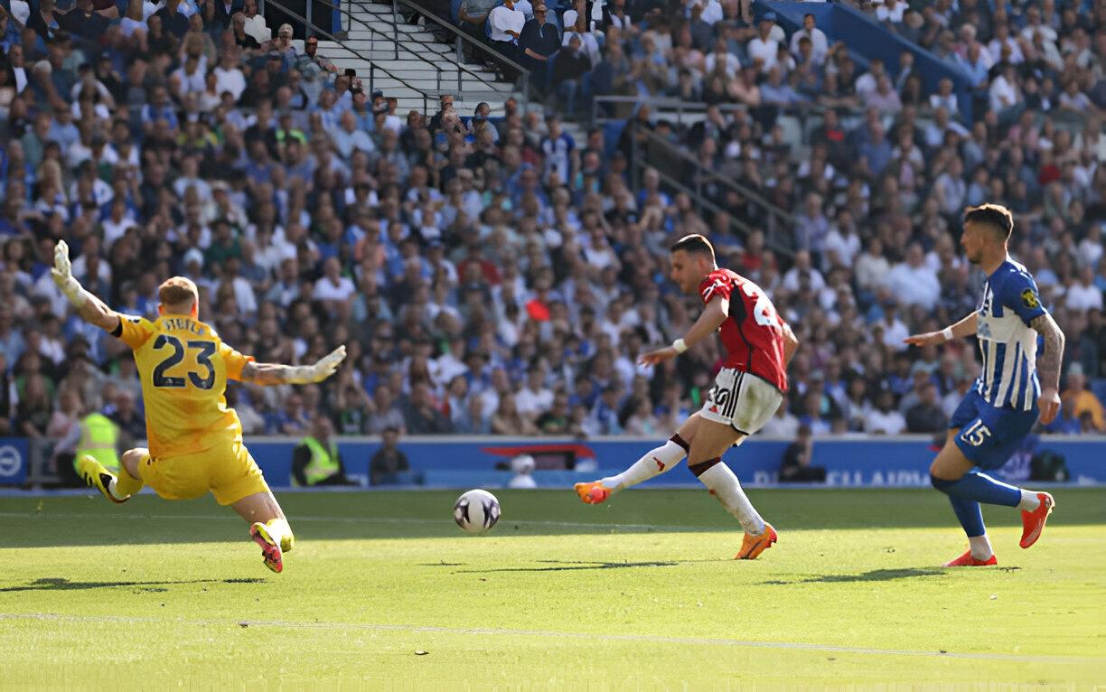 Hojlund tỏa sáng, MU kết thúc mùa giải với chiến thắng nhẹ nhàng 465431