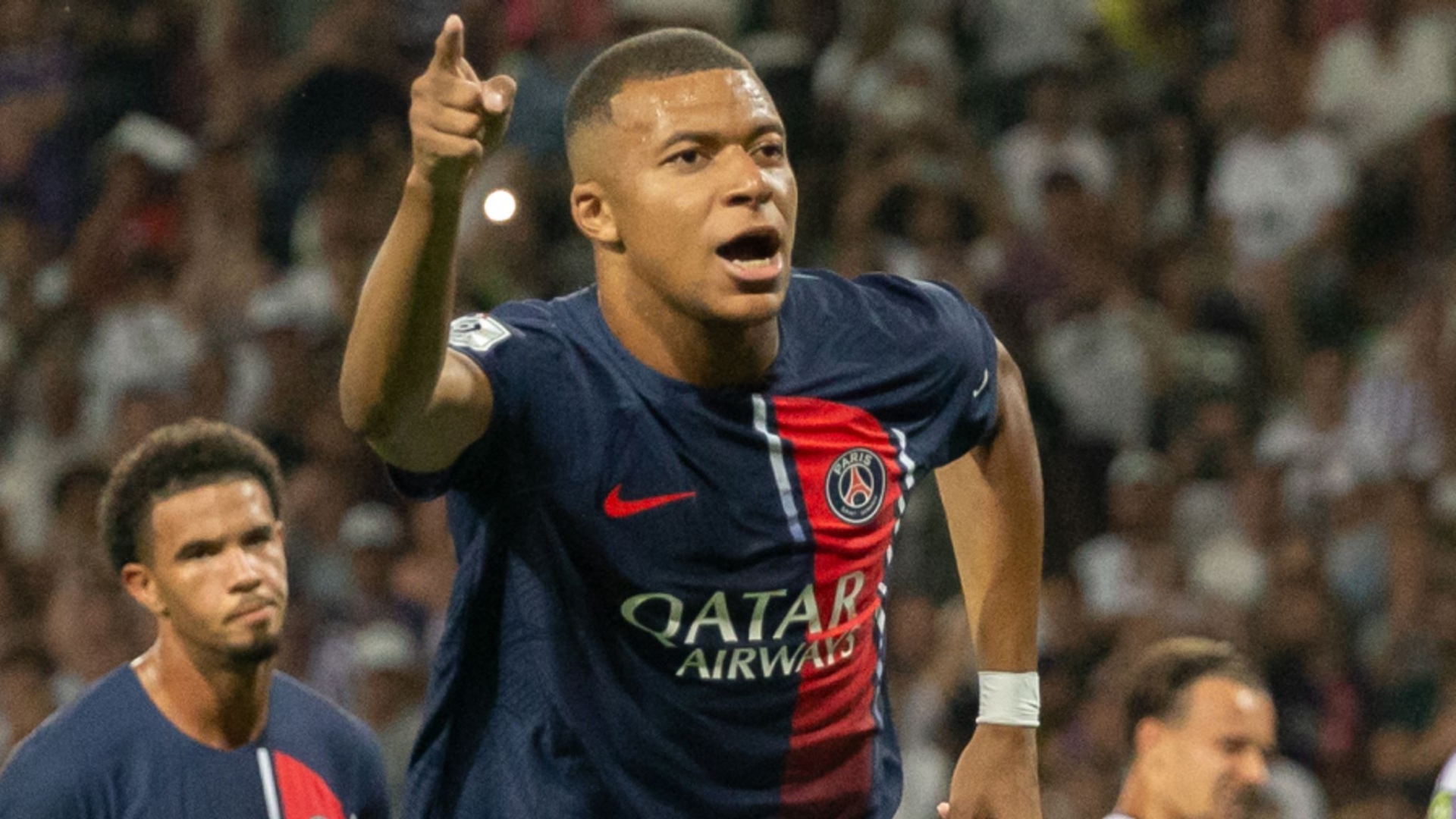 Real Madrid cài hai điều khoản độc lạ trong hợp đồng với Mbappe 325366