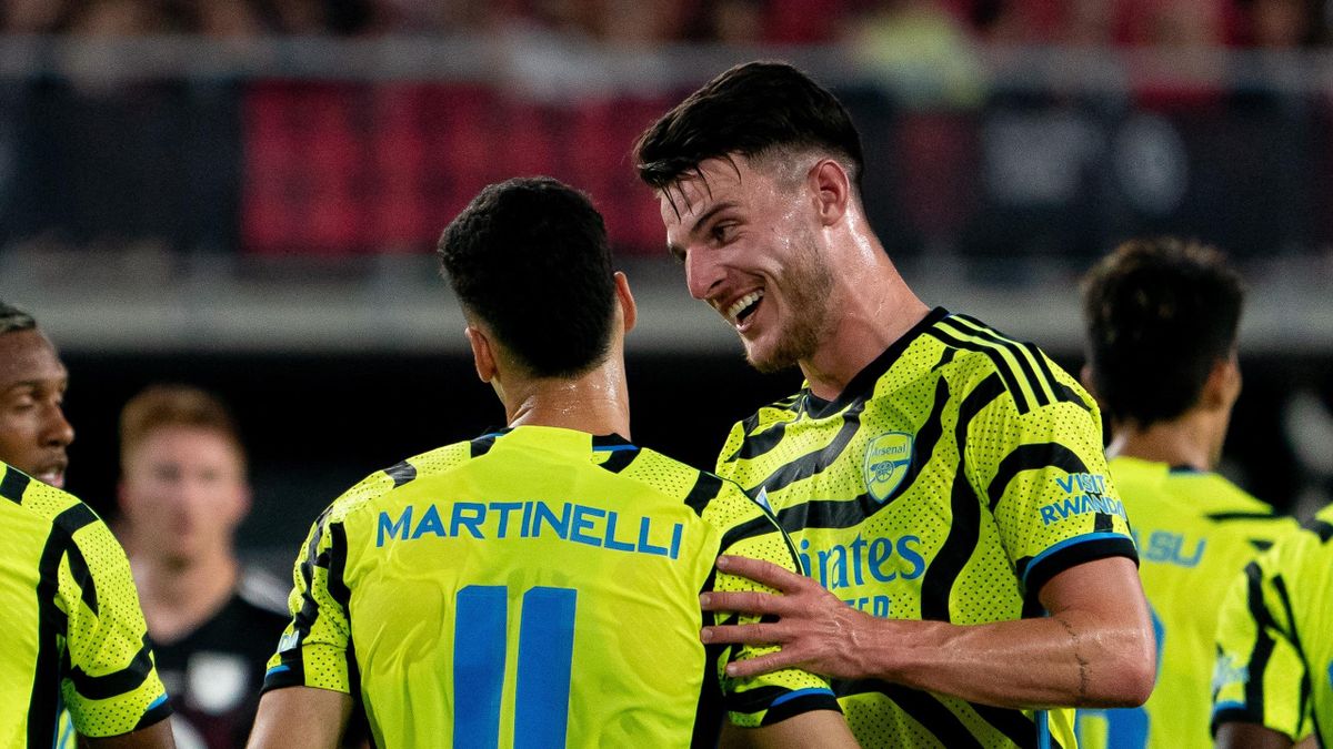 Arsenal đón binh hùng tướng mạnh ở đại chiến với Man City 332333