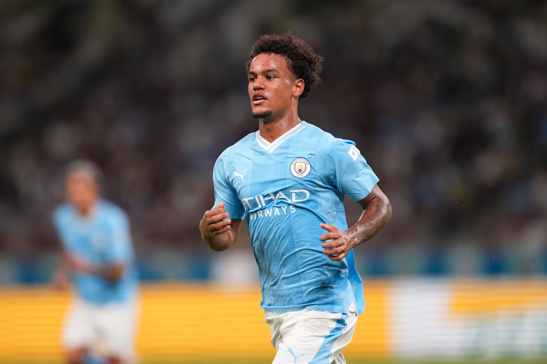 Làm Pep mê mệt, đàn em Haaland được Man City tăng gấp 3 lương 341894