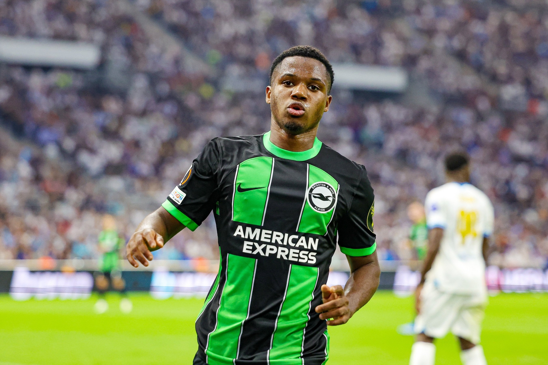 Tin chuyển nhượng tối 21/10: Real Madrid cảnh cáo Mbappe, MU chốt tương lai Martial 344542