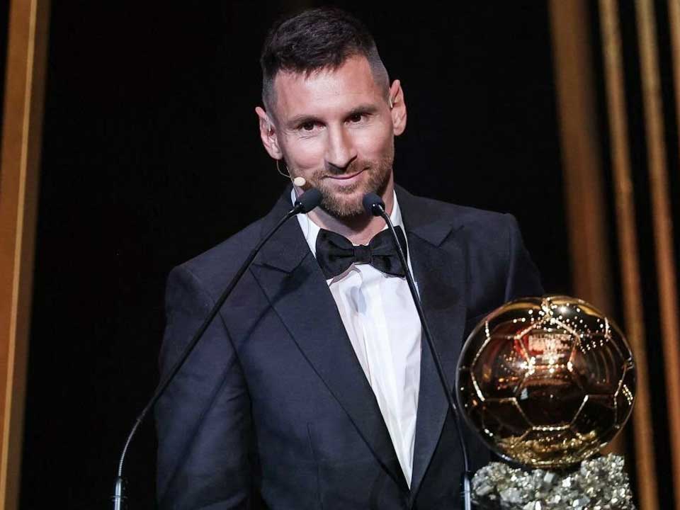 Đoạt Quả bóng Vàng thứ 8, Messi tinh tế trả lời câu hỏi liên quan đến Ronaldo 349554