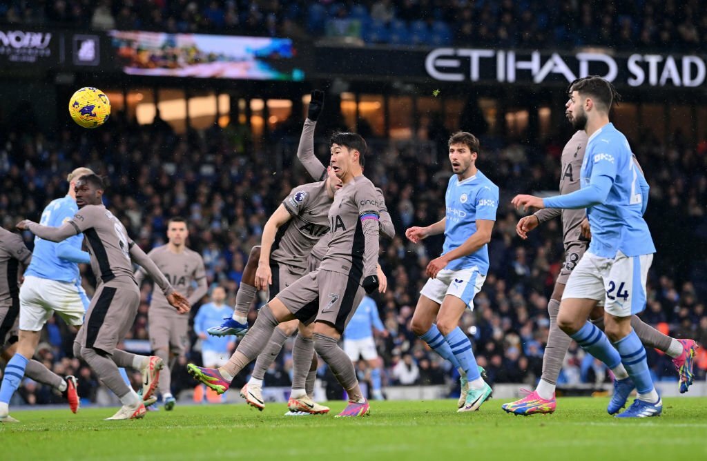 Xé lưới Man City, Son Heung-min đi vào lịch sử với kỷ lục khó tin 366645