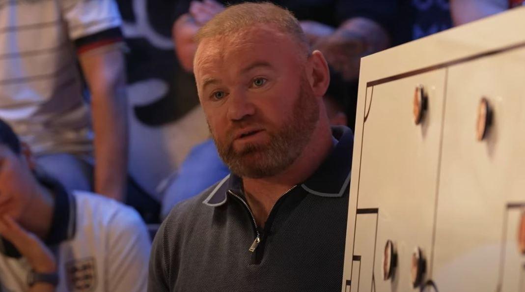 Wayne Rooney: 'Arnold không thể đá tiền vệ tại Euro' 479895