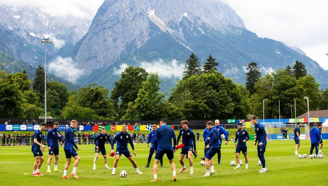 Euro 2024: HLV Steve Clarke tiết lộ câu thần chú giúp Scotland đương đầu tuyển Đức 480518