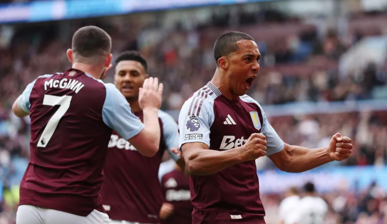 Đánh bại Fulham, Aston Villa làm nóng cuộc đua dự Champions League