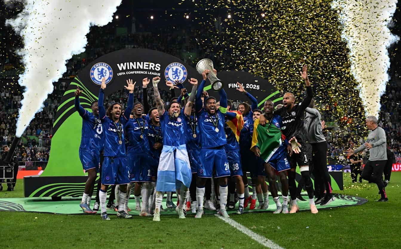 Chelsea vô địch, Premier League lập kỷ lục 'trăm năm có một'