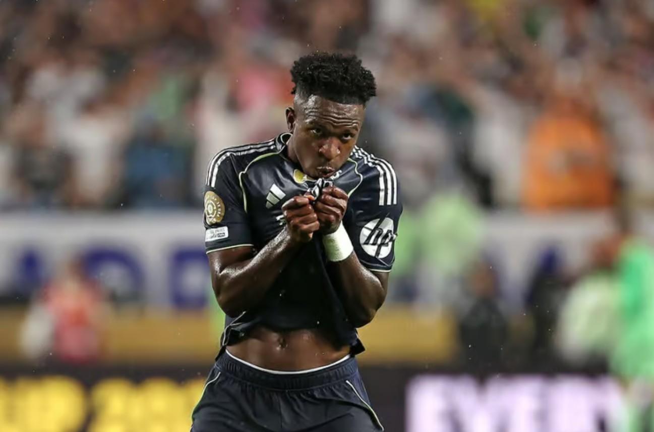 Vinicius rực sáng, Real Madrid hạ Salzburg thẳng tiến vòng 1/8 Club World Cup