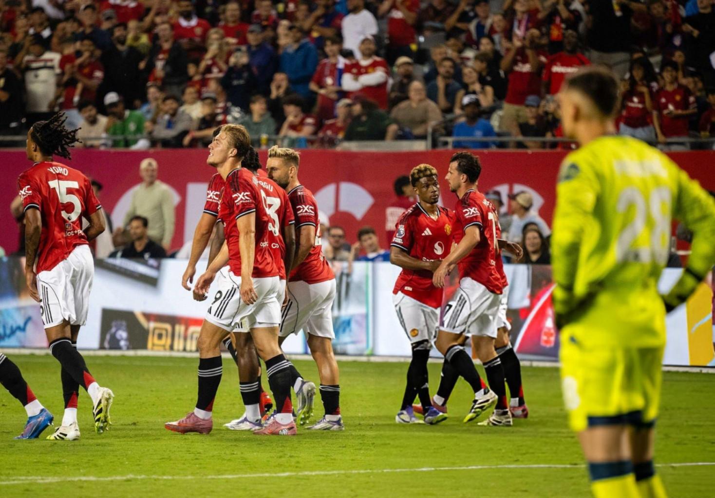 Trực tiếp MU 4-0 Bournemouth: Vùi dập đối thủ