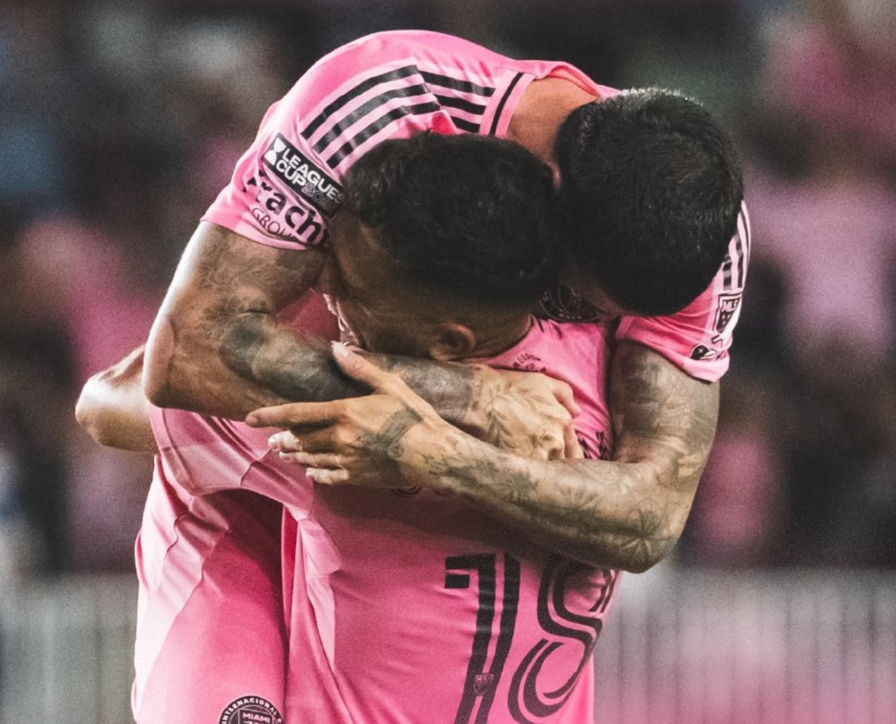 Messi chấn thương, Inter Miami nhọc nhằn vào tứ kết sau loạt luân lưu căng não