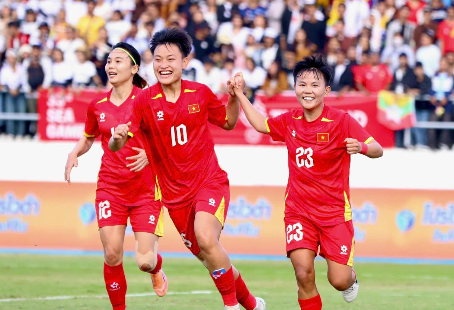 Trực tiếp nữ Việt Nam vs Indonesia: Đã có đội hình