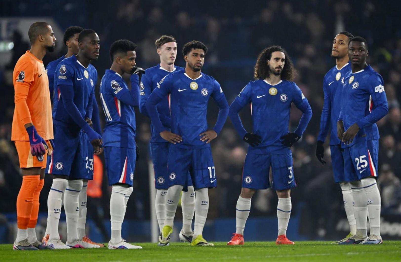 7 phút thảm họa, Chelsea chia điểm cay đắng trước Leeds United