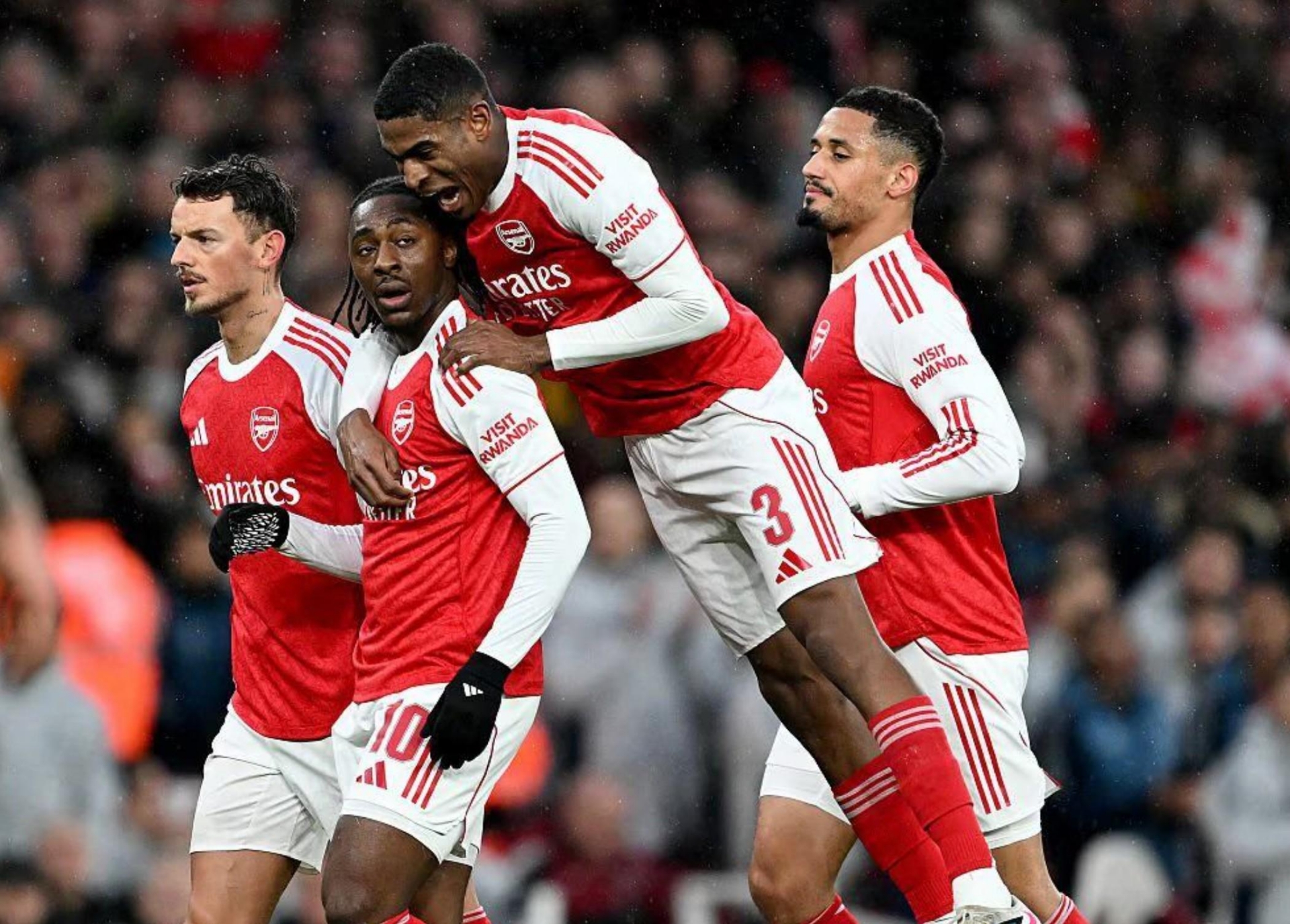 Eze tỏa sáng, Arsenal hạ Mansfield vào tứ kết FA Cup