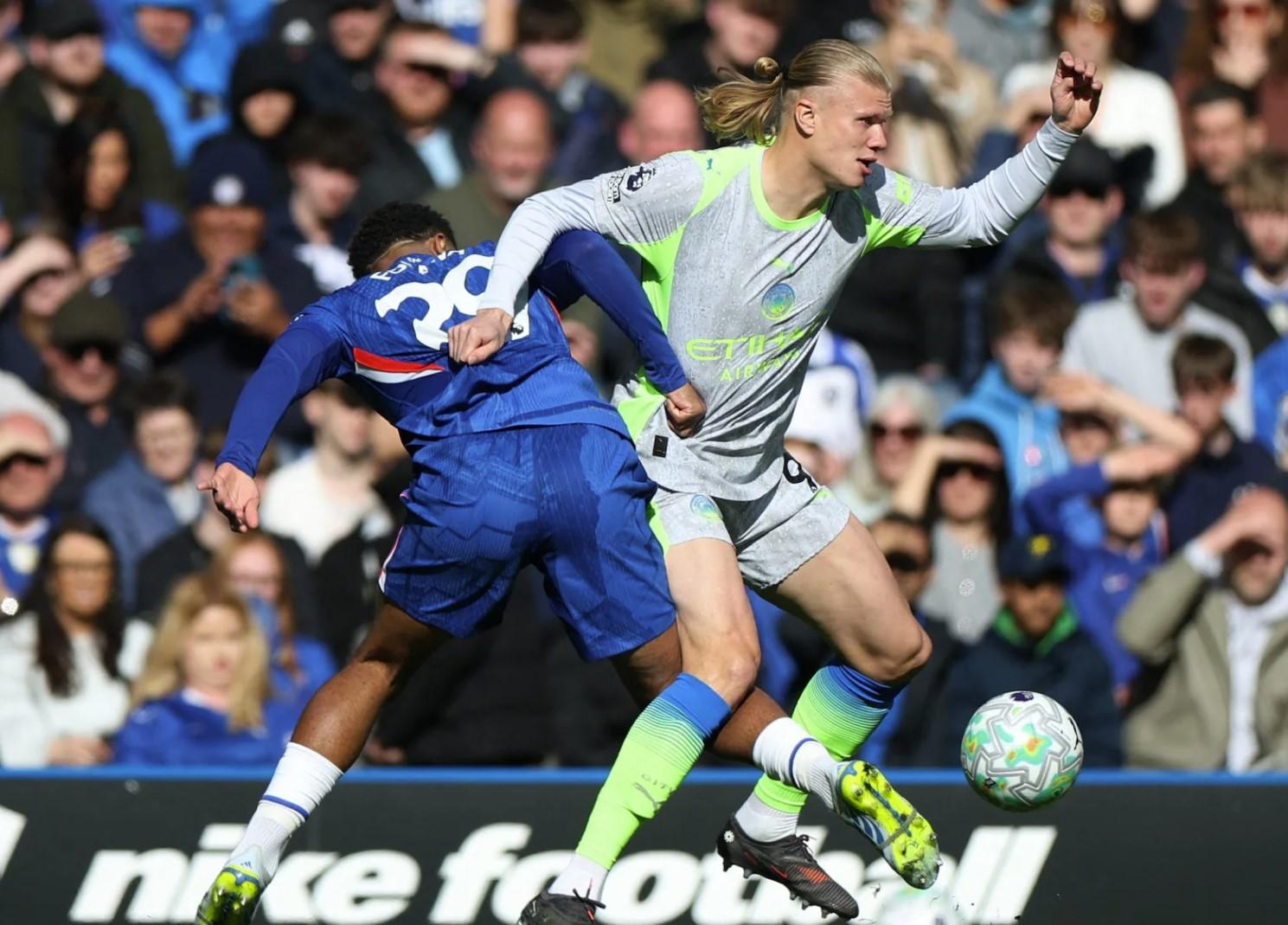 Trực tiếp Chelsea 0-0 Man City: Chelsea liên tiếp ép sân