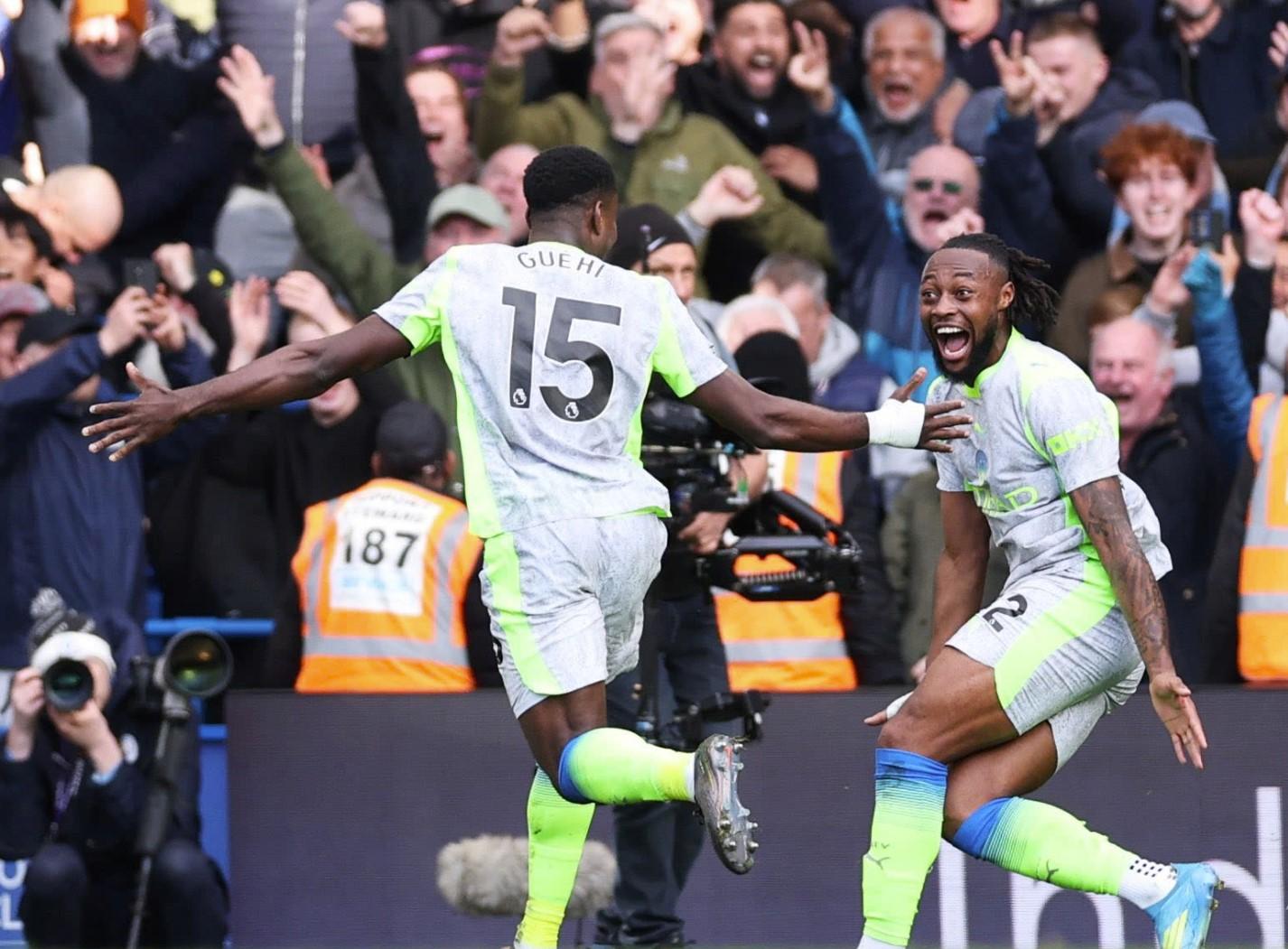 Hạ sát Chelsea, Man City sẵn sàng lật đổ Arsenal trong cuộc đua vô địch