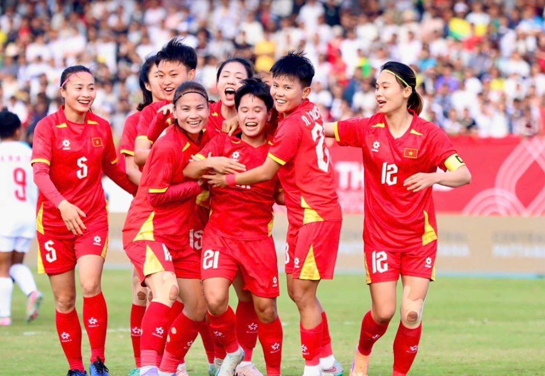 CĐV Trung đồng loạt nói thẳng sức mạnh ĐT nữ Việt Nam sau chiến thắng 2-1
