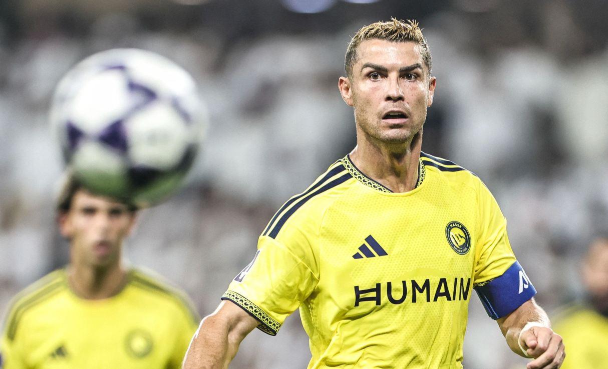 Vừa trở lại Al Nassr, Ronaldo nguy cơ lại phải ngồi ghế dự bị