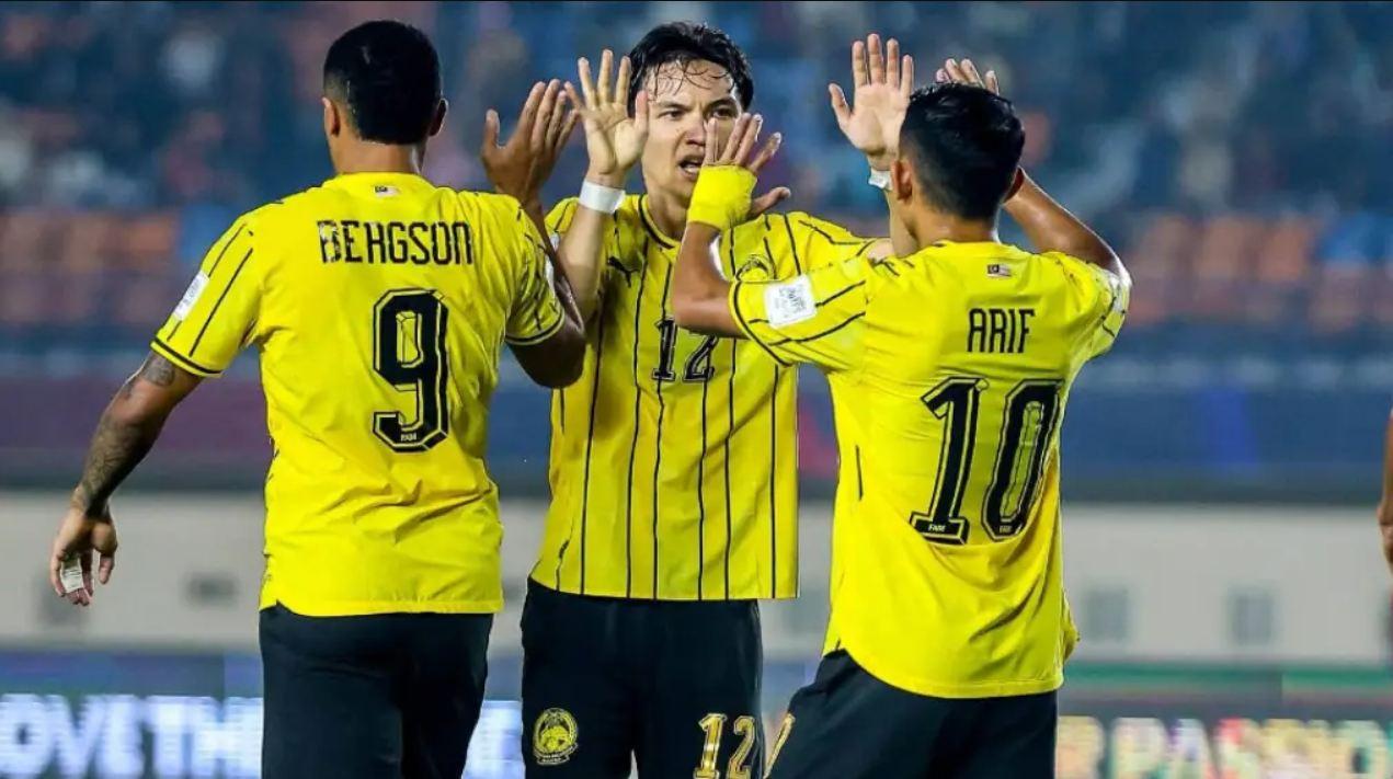 Báo Malaysia công bố tin vui kép, bất ngờ nhắc thẳng tên ĐT Việt Nam