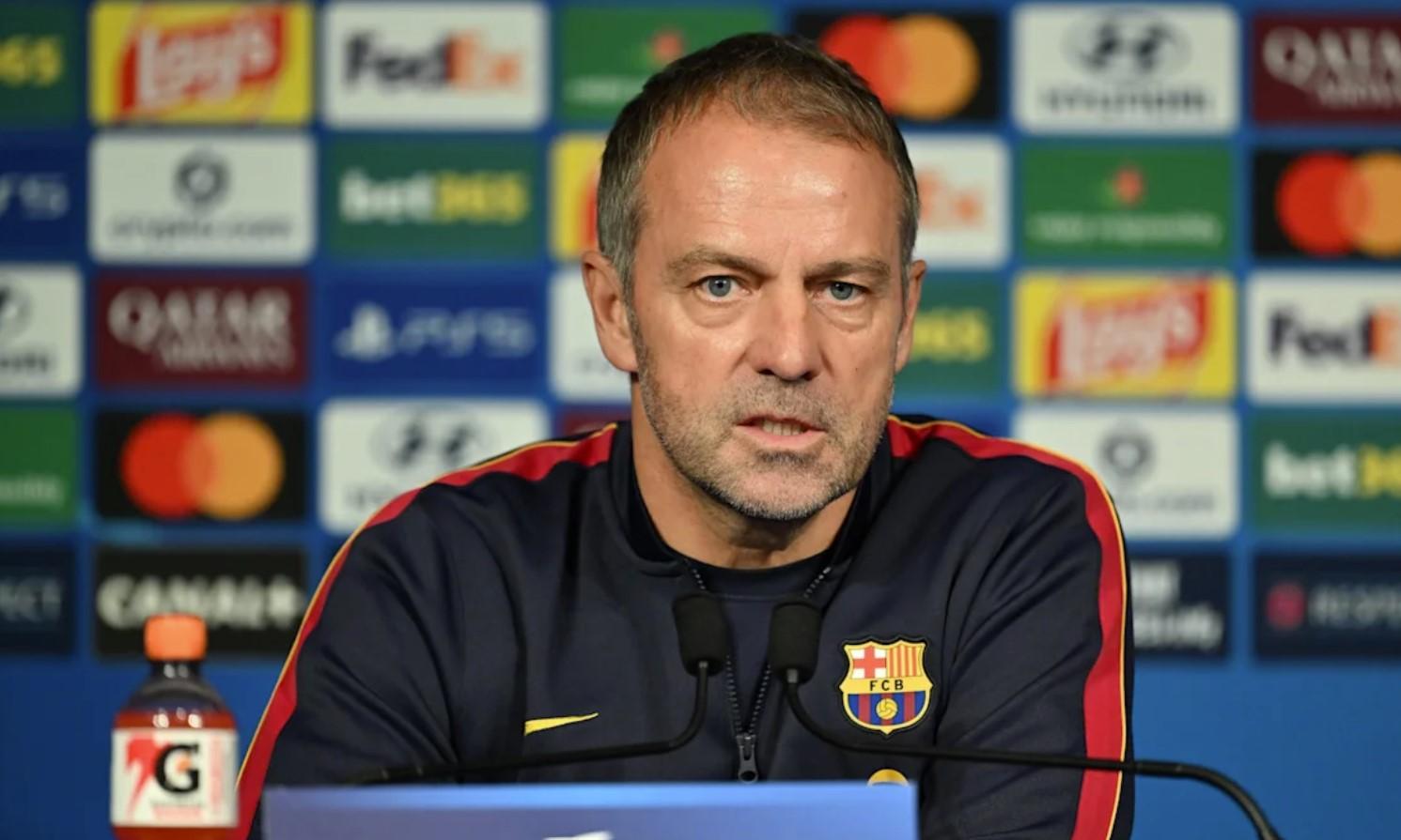 HLV Flick ra tuyên bố bất ngờ về sức mạnh của PSG khi vùi dập Barca