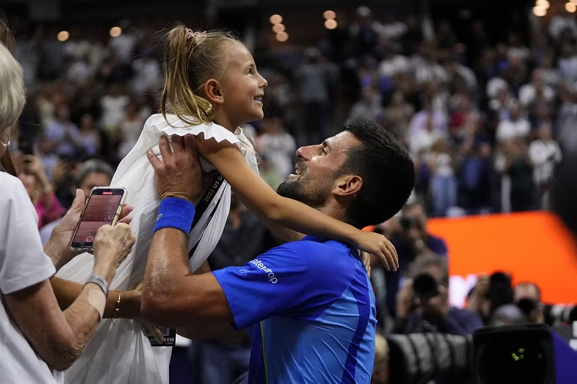 Bận ăn mừng, Djokovic bỏ lỡ trận ra quân tại Davis Cup 2023 325547