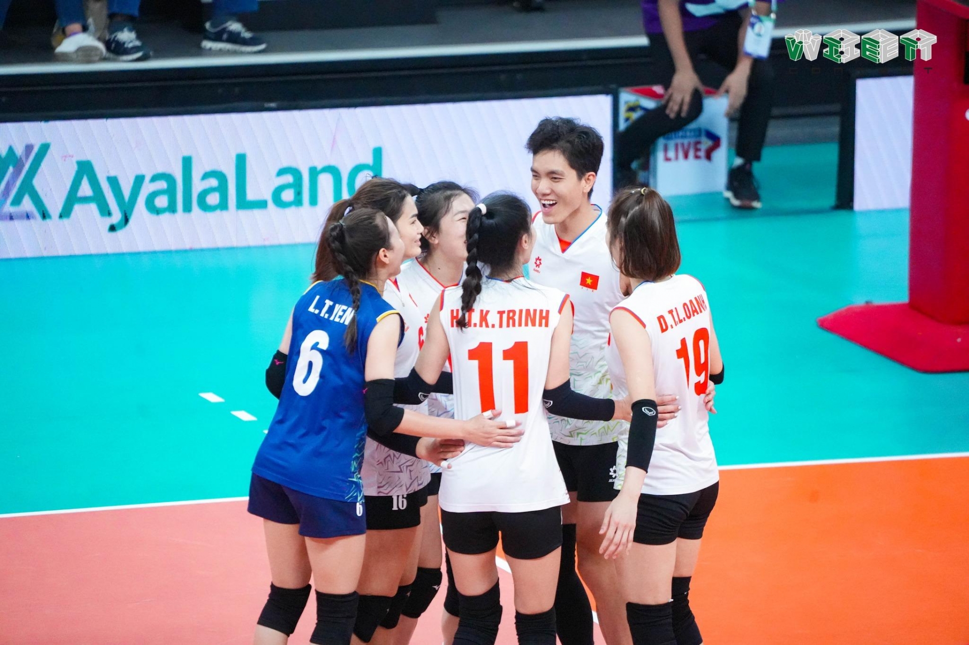 Trực tiếp bóng chuyền nữ Việt Nam 2-1 Indonesia: Diễn biến bất ngờ 469518